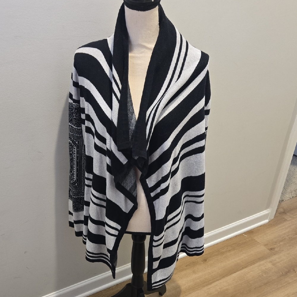 Double Zero Black and White Striped Poncho